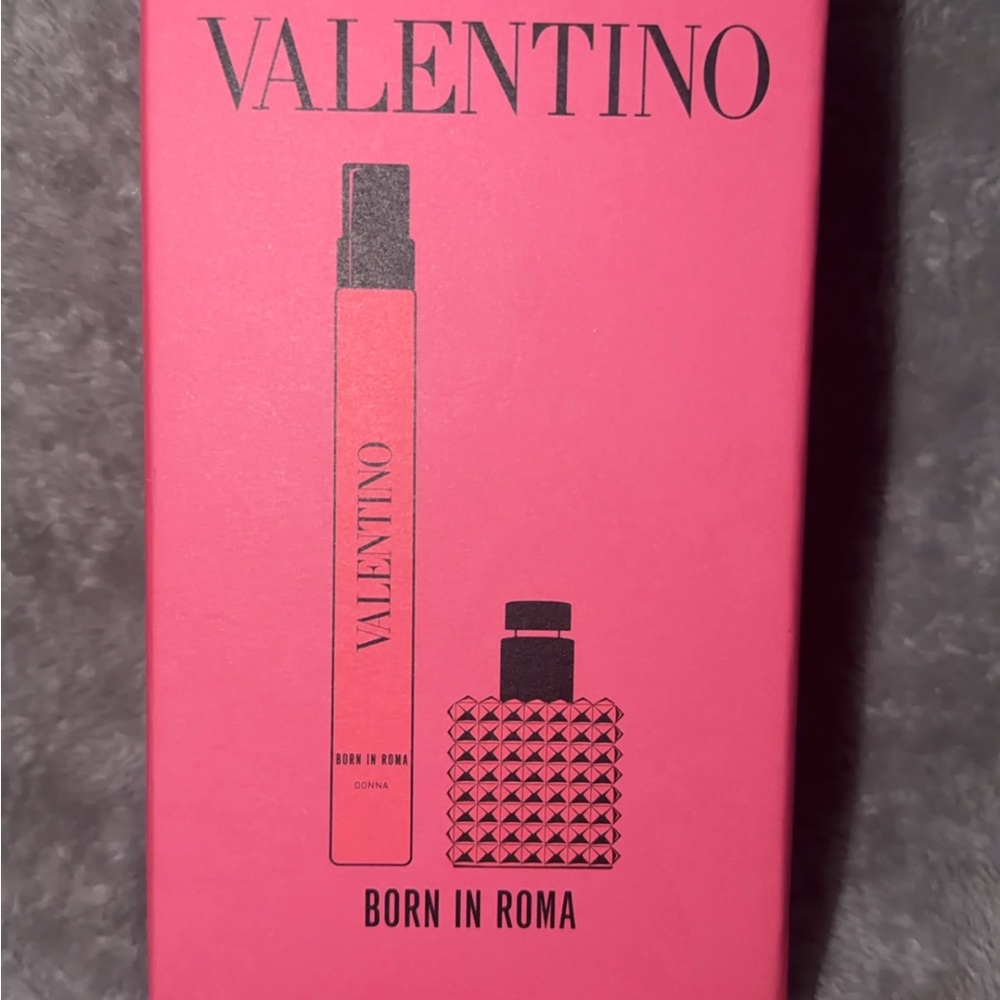 Valentino Born in Roma Set - Vibrant Pink